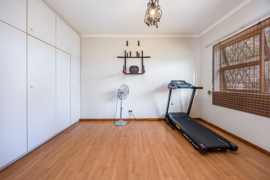 6 Bedroom Property for Sale in Elim Western Cape
